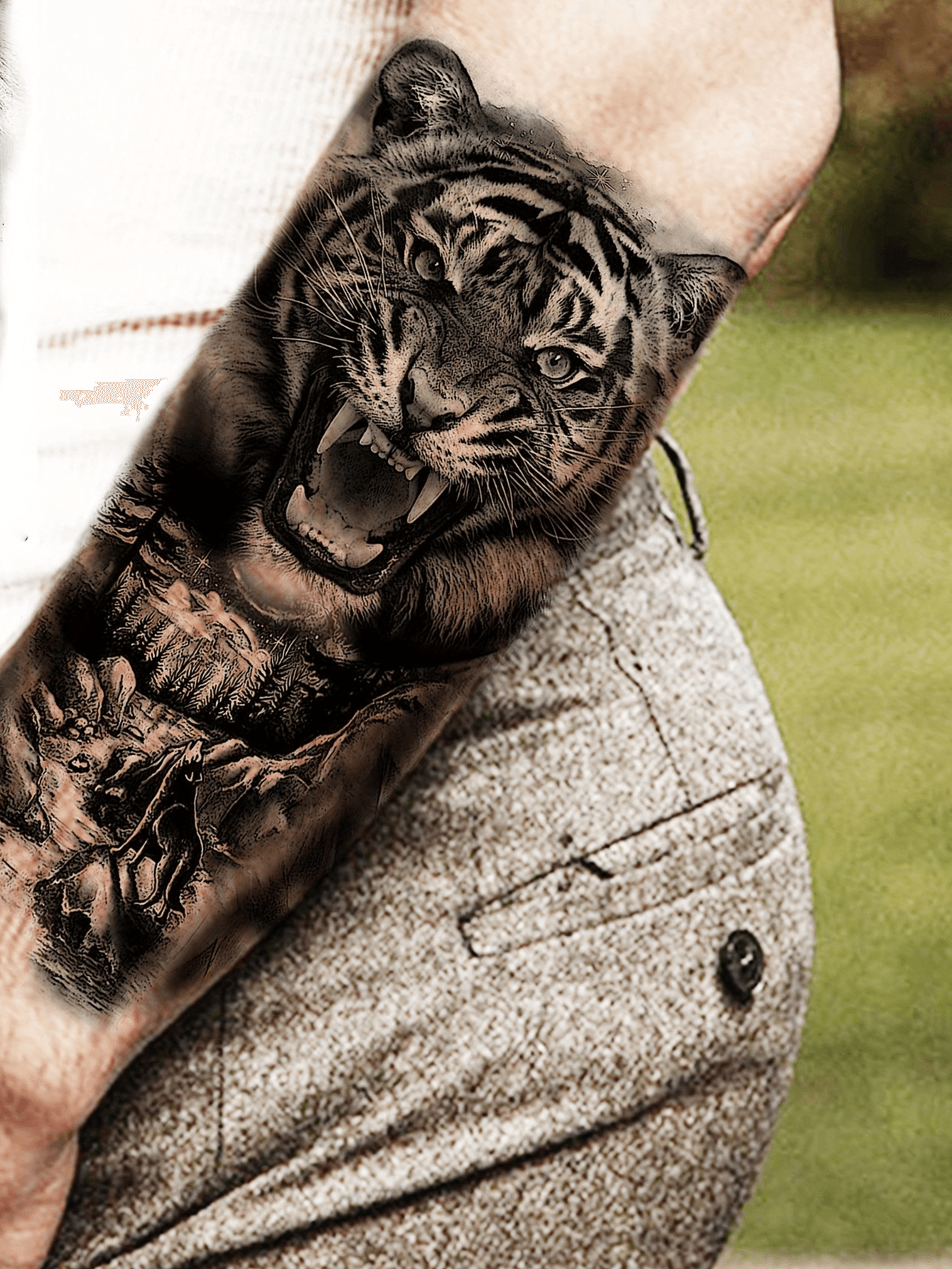Black Tiger Compass Pattern Temporary Tattoo